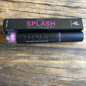 Liquid lipstick